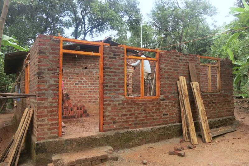 Sri Lanka clay brick house construction