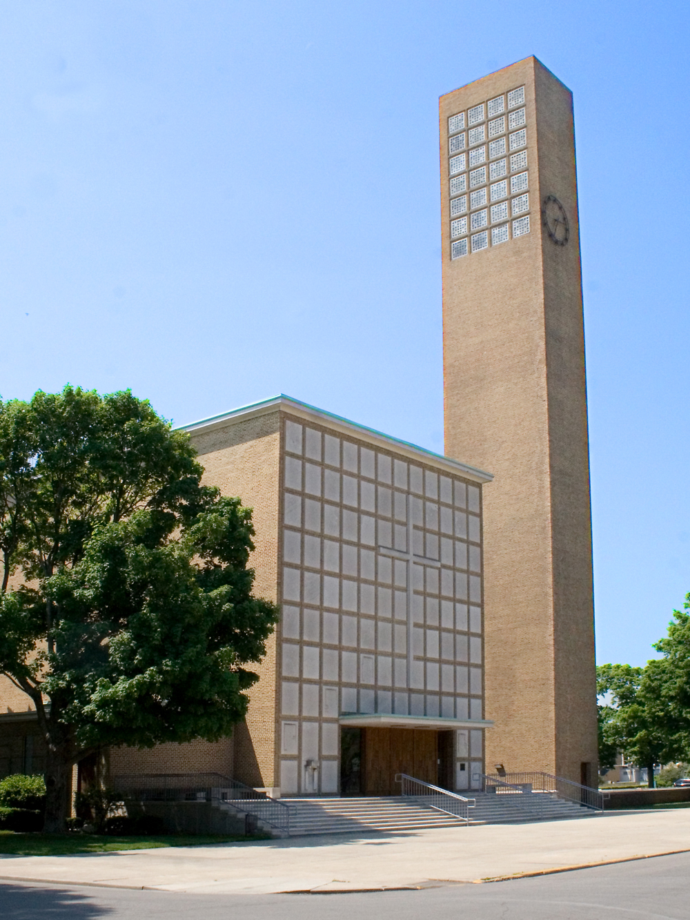 Travel Journal: Early Modernist Lessons in Placemaking - First Christian Church