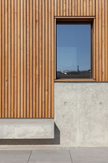Modern Window Thin Trim Detail