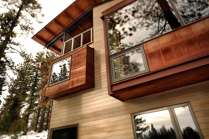 Modern mountain house exterior cladding