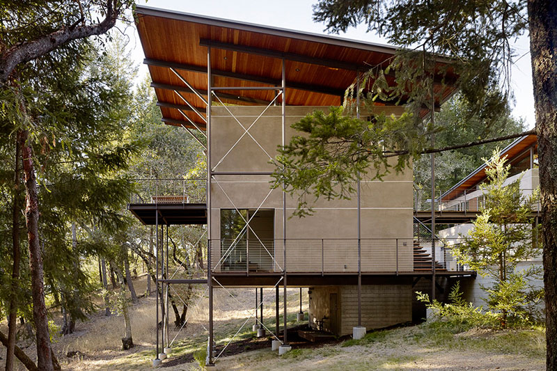 Modern mountain house touching lightly to the earth