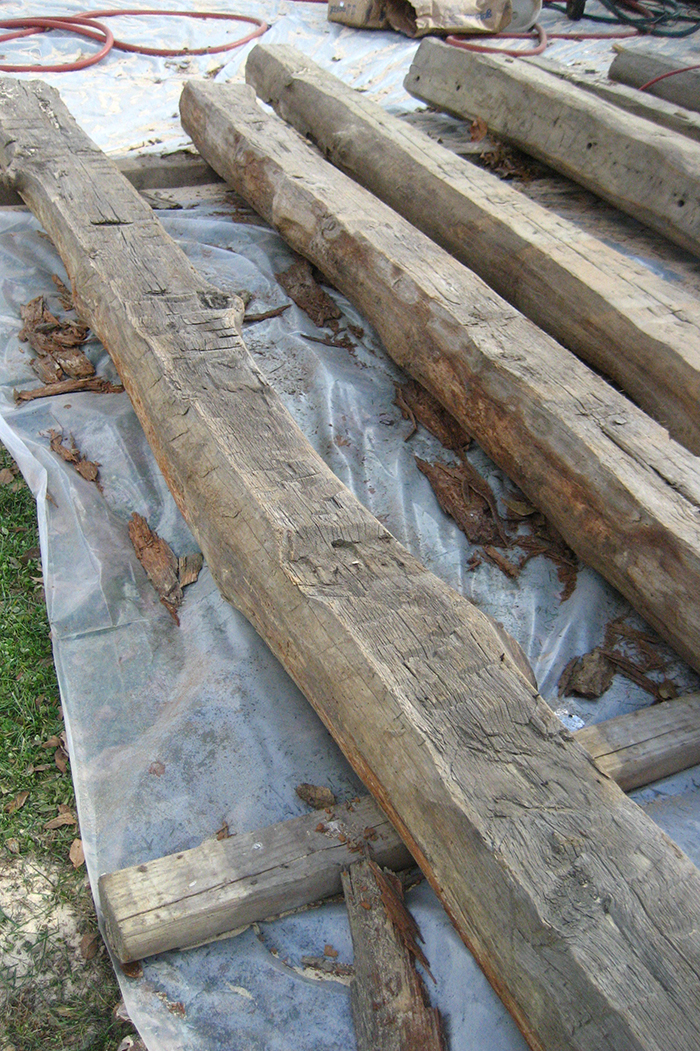 Reclaimed wood sapwood removal