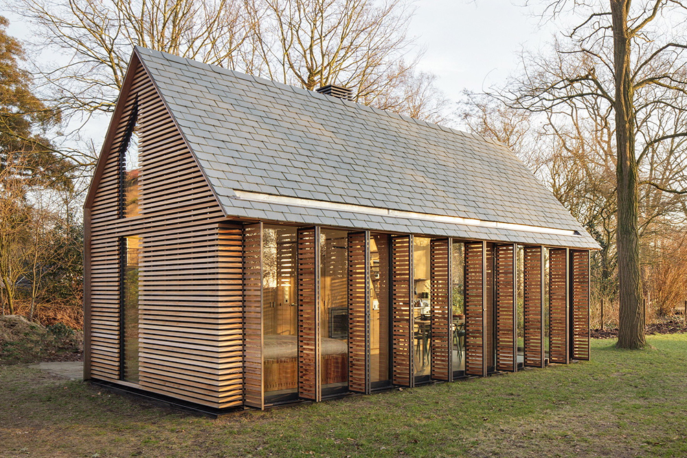 Simple modern gable roof design