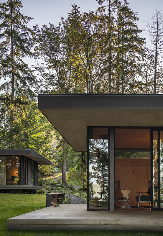 Design Inspiration: Wooded Lakeside Retreats - Separate volumes